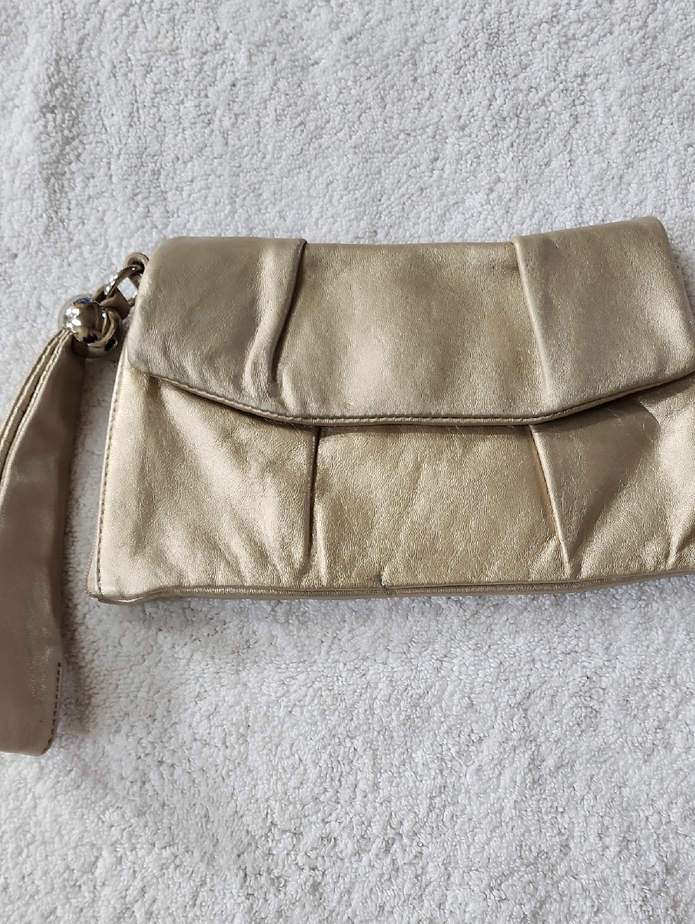 Hobo International Women's Gold Leather Wristlet Clutch Preowned
